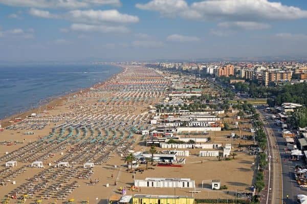 Cerco badante e assistenza anziani a Riccione foto