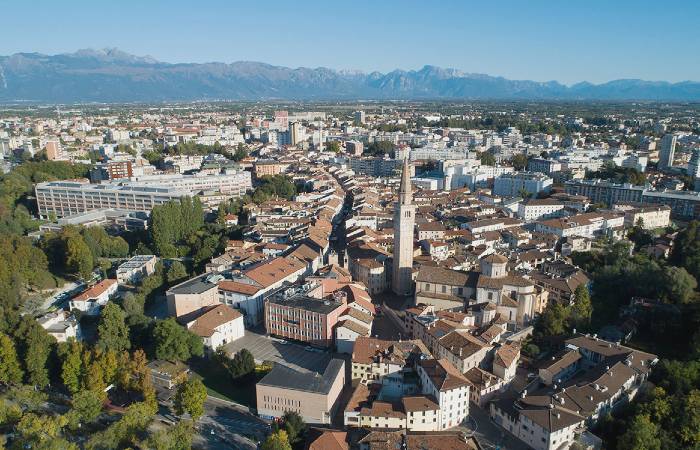 Cerco badanti a Pordenone foto