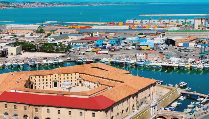Cerco avvocato civilista Ancona immagine Cerco avvocato civilista Ancona foto