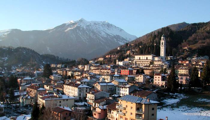 Cerco avvocato civilista Clusone foto