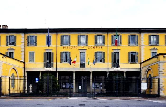 Cerco casa di riposo a Mariano Comense foto