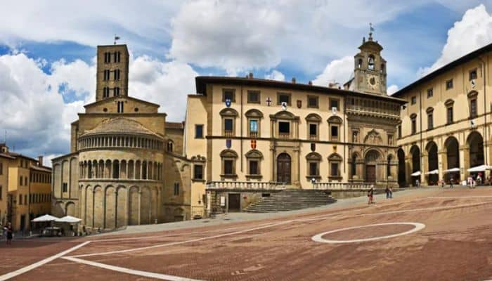 Cerco giardiniere Arezzo foto