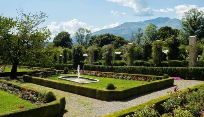 Cerco giardiniere Biellaimmagine Cerco giardiniere Biella foto