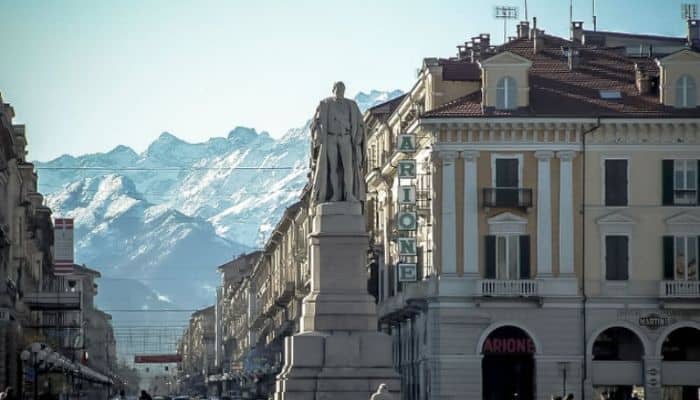 Cerco giardiniere Cuneo foto