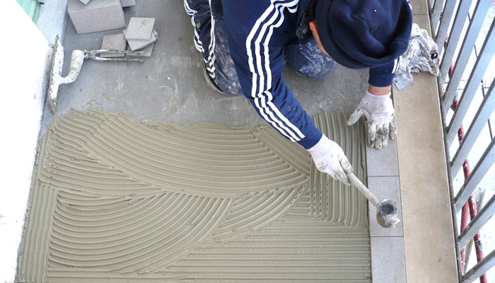Costo di rifacimento del terrazzo: tutto quello da sapere Canalette raccolta acqua per terrazzi