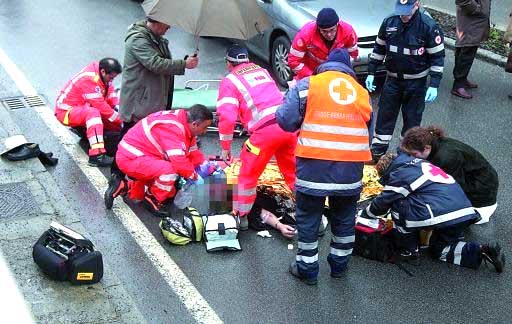 foto dei soccorsi dopo un incidente