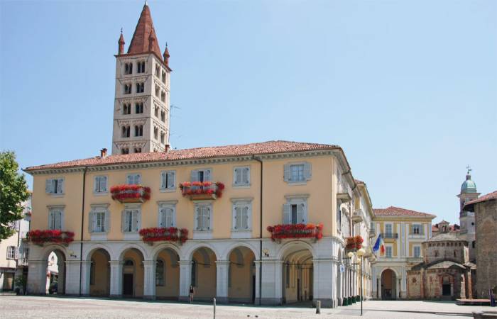 Noleggiare bagni chimici a Biella foto