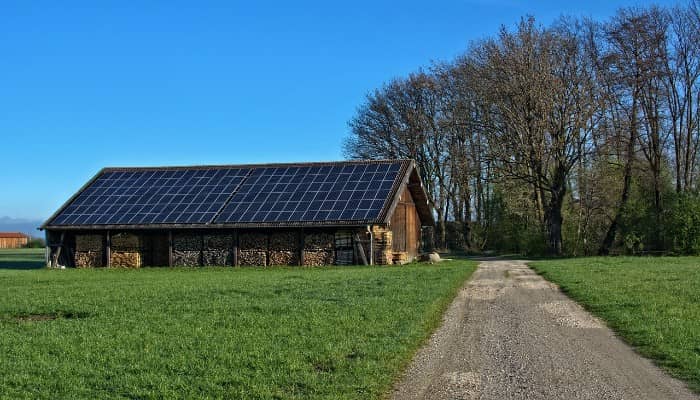 Impianto fotovoltaico su casa privata