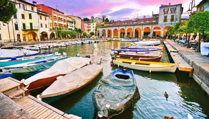 Cerco ditta smaltimento amianto Desenzano del Garda foto