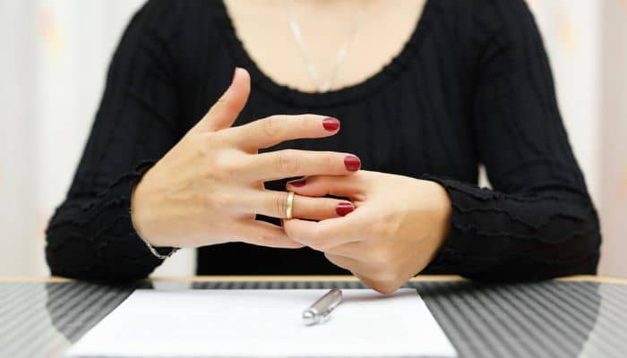 obblighi assistenza familiare quali sono reato di violazione obblighi assistenza familiare